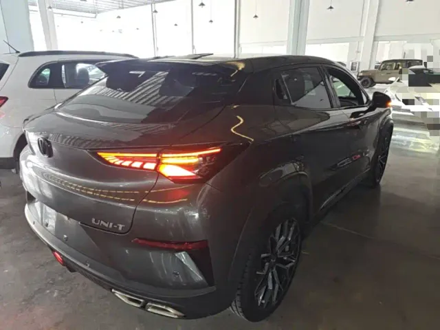 Changan Changan UNI-T 2022 1.5T Premium — Фото автомобиля 6
