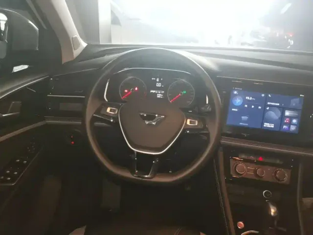 Jetta VS5 — Фото автомобиля 10