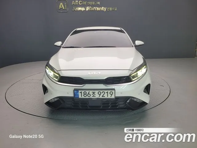 Kia K3 Generation 2 — Фото автомобиля 3