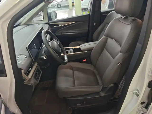 Maxus G50 PHEV — Фото автомобиля 14