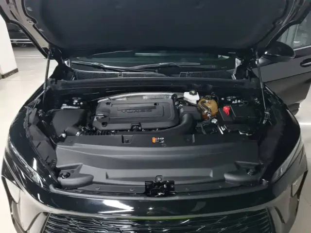 Buick Envision Plus — Фото автомобиля 19