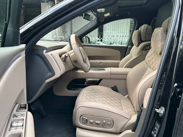Li Auto L8 — Фото автомобиля 7