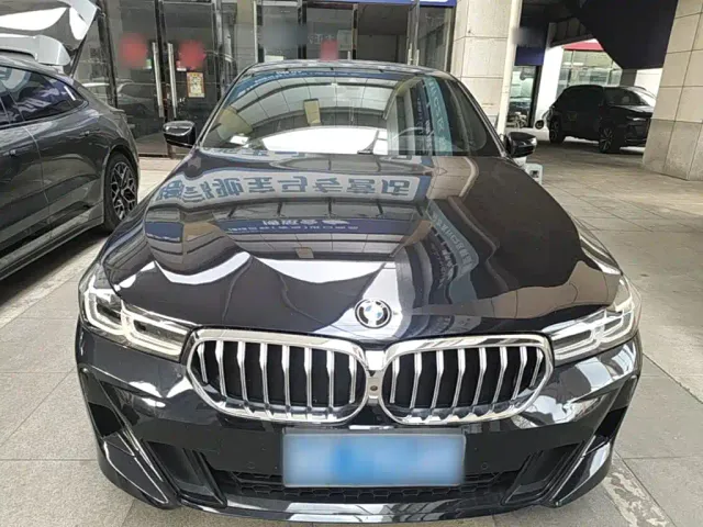BMW 6 Series Gran Turismo — Фото автомобиля 2