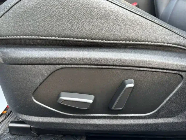 Hyundai Elantra — Фото автомобиля 10
