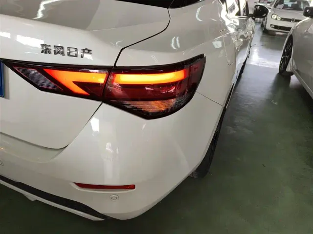 Nissan Sylphy — Фото автомобиля 7