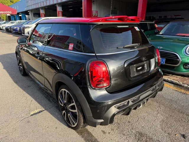 MINI John Cooper Works — Фото автомобиля 4