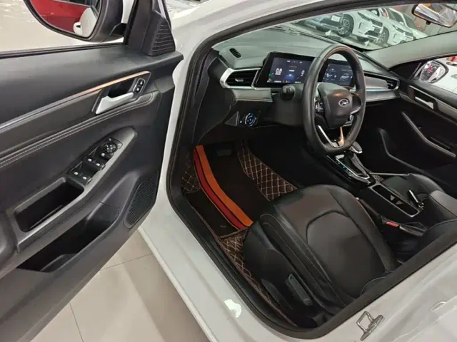 Ford Escort — Фото автомобиля 15