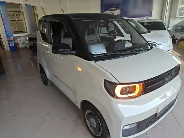 Wuling Hongguang Mini EV — Фото автомобиля 3