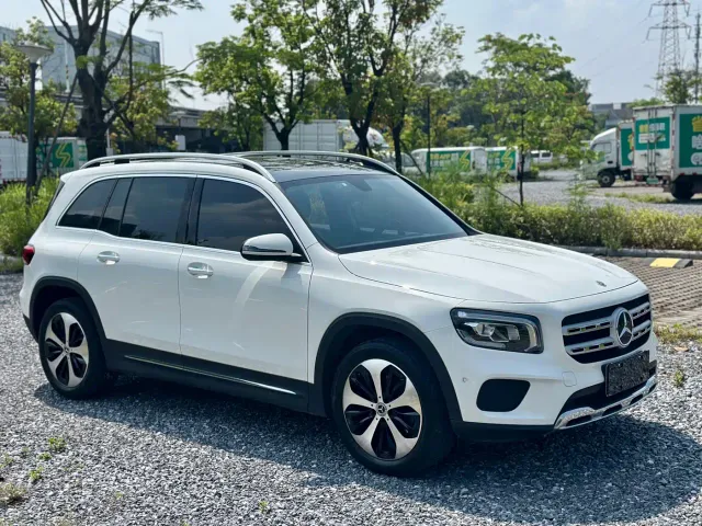Mercedes-Benz GLB-Class — Фото автомобиля 3