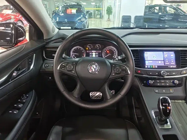 Buick LaCrosse — Фото автомобиля 10