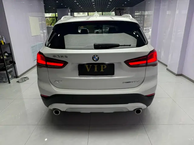 BMW X1 — Фото автомобиля 3