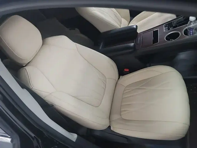 Toyota Granvia — Фото автомобиля 24