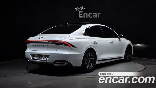 Hyundai Grandeur — Фото автомобиля 2