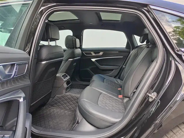 Audi A6L — Фото автомобиля 12