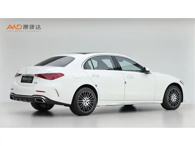 Mercedes-Benz C-Class — Фото автомобиля 3