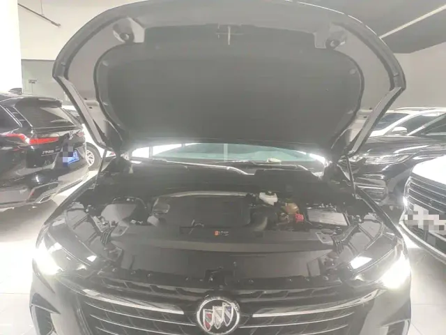 Buick Envision Plus — Фото автомобиля 19