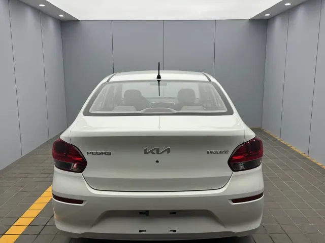 Kia Huan Chi — Фото автомобиля 6