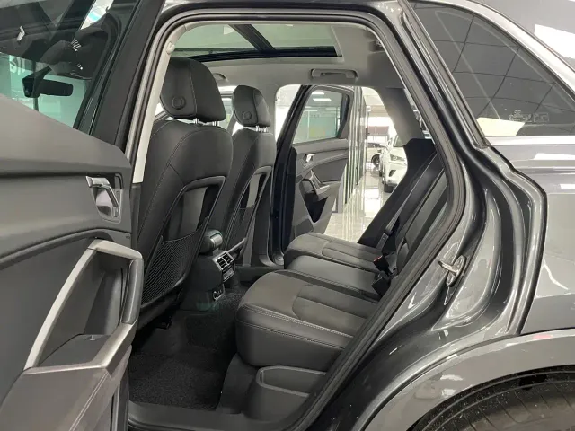 Audi Q3 — Фото автомобиля 6