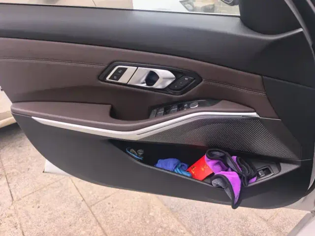 BMW BMW 3 Series 2023 325Li M Sport Package — Фото автомобиля 7