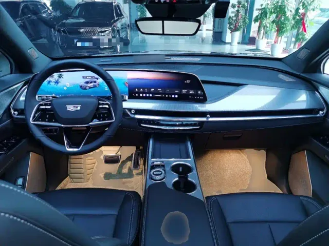 Cadillac XT5 — Фото автомобиля 9