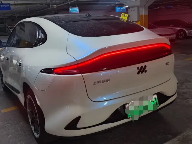 IM Motors LS6 — Фото автомобиля 8