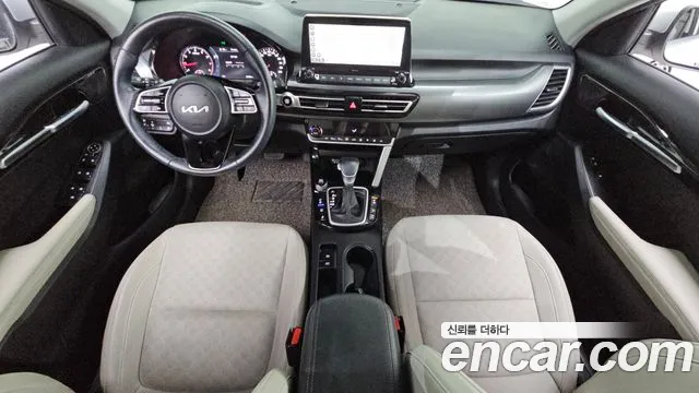 Kia Seltos — Фото автомобиля 7