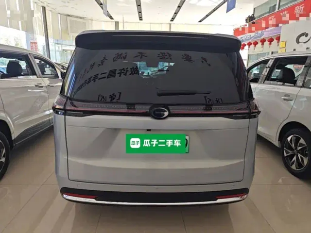 GAC Trumpchi E8 — Фото автомобиля 5