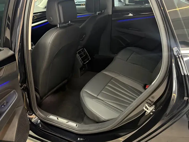 Volkswagen Passat — Фото автомобиля 7