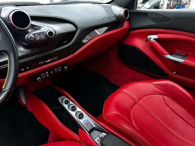 Ferrari F8 — Фото автомобиля 22