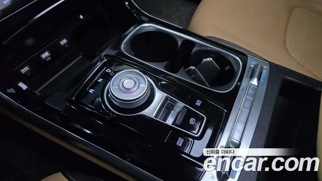 Kia Canival Carnival 4 поколение Дизель 9 мест Signature — Фото автомобиля 9