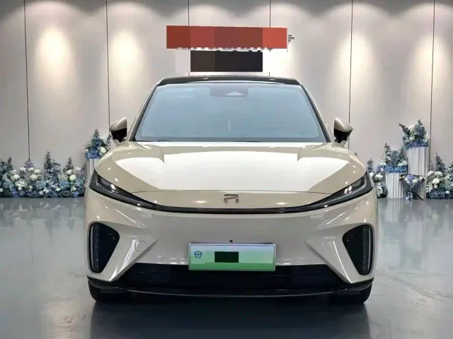 Фотография автомобиля — Roewe Feifan R7