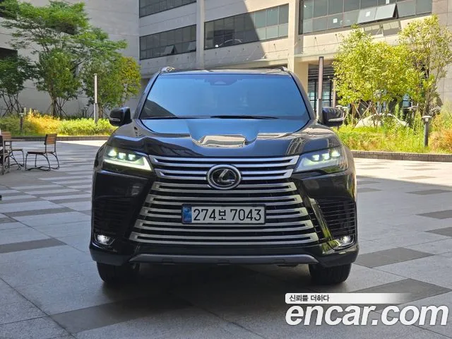 Lexus LX — Фото автомобиля 3