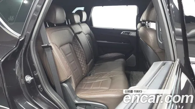 KG_Mobility_Ssangyong Rexton — Фото автомобиля 11