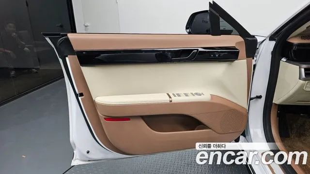 Hyundai Grandeur GN7 — Фото автомобиля 13