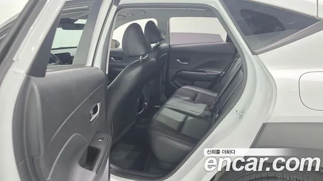 Hyundai Kona SX2 — Фото автомобиля 17