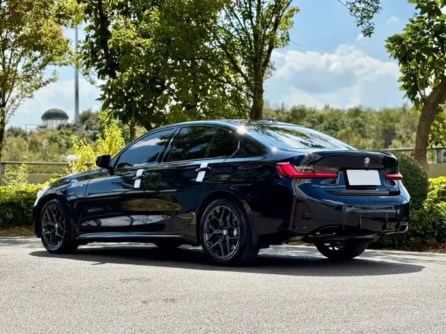 BMW 3 Series — Фото автомобиля 7