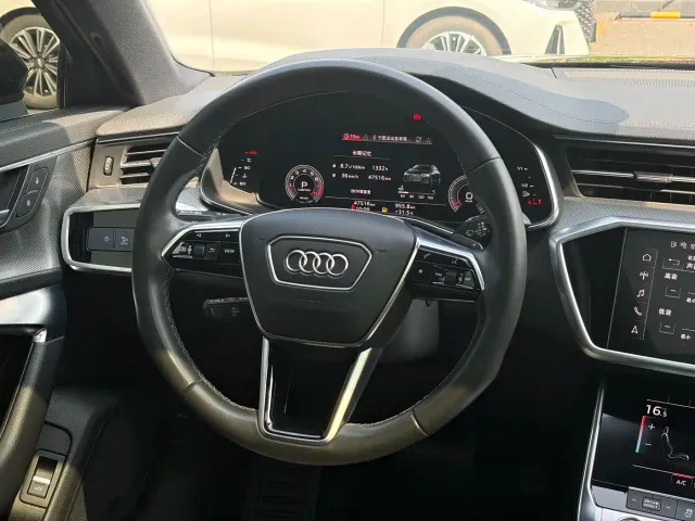 Audi A6L — Фото автомобиля 15