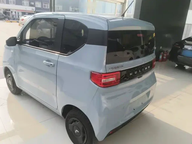 Wuling Hongguang Mini EV — Фото автомобиля 4