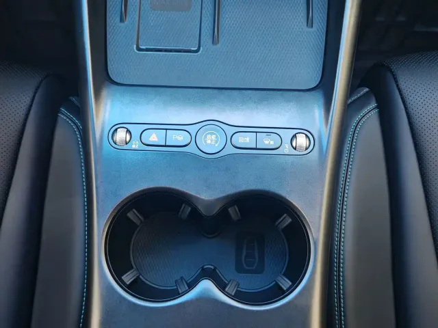 BYD Seal 06 — Фото автомобиля 14