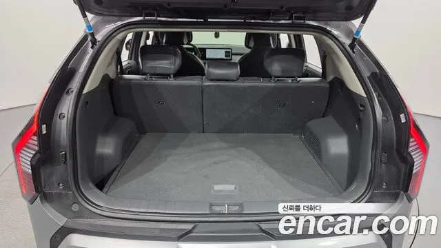 Kia EV3 Standard 2WD — Фото автомобиля 16