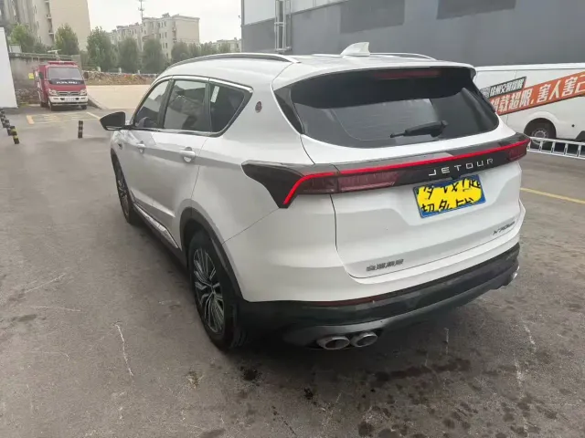 Jetour X70 Plus — Фото автомобиля 3