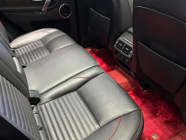 Land Rover Discovery Sport — Фото автомобиля 5