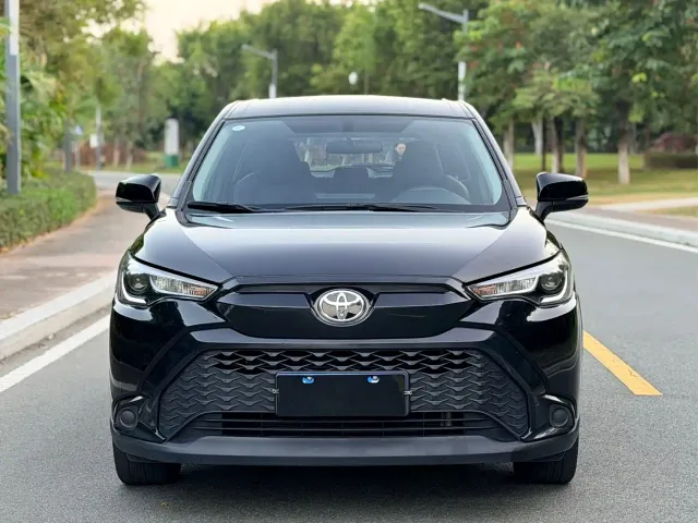 Toyota Frontlander — Фото автомобиля 2
