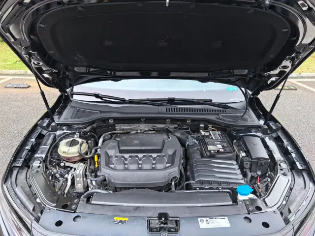Volkswagen Passat — Фото автомобиля 7