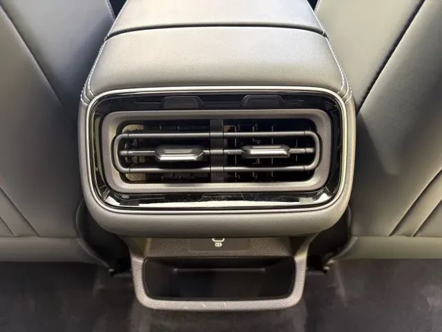 Geely Xingrui — Фото автомобиля 23