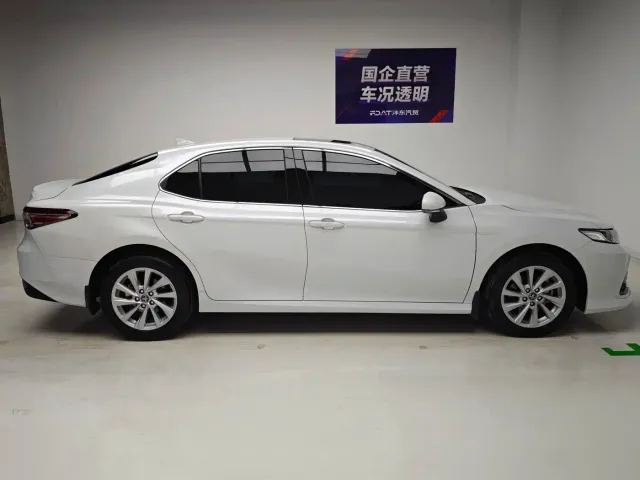 Toyota Camry — Фото автомобиля 7