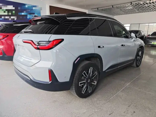 Nio ES6 — Фото автомобиля 6