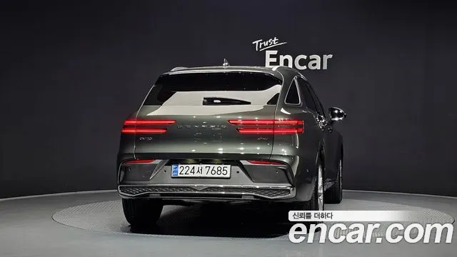 Genesis GV70 2.5T Бензин AWD — Фото автомобиля 4