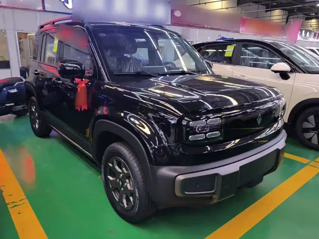 Baojun Yep Plus — Фото автомобиля 3