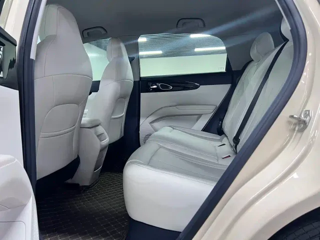 Geely Starry Wish — Фото автомобиля 8